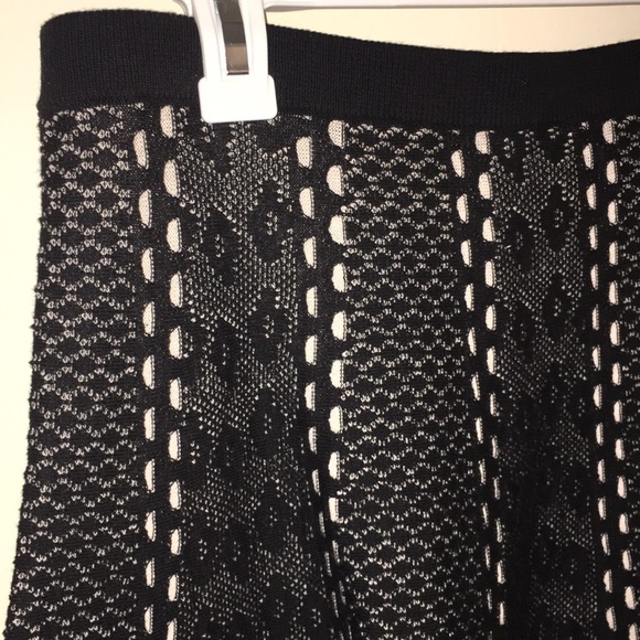 Chelsea & Theodore | French Lace Cotton Skirt - Picture 2 of 4